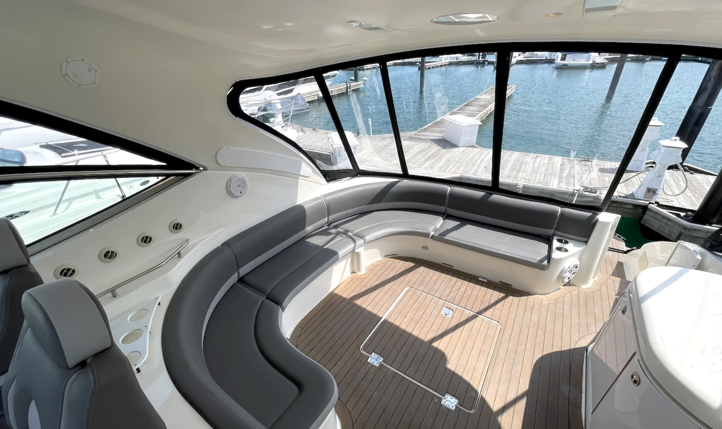 Cruiser Yacht B.O.R. available for charter via the Chicago Boat Company