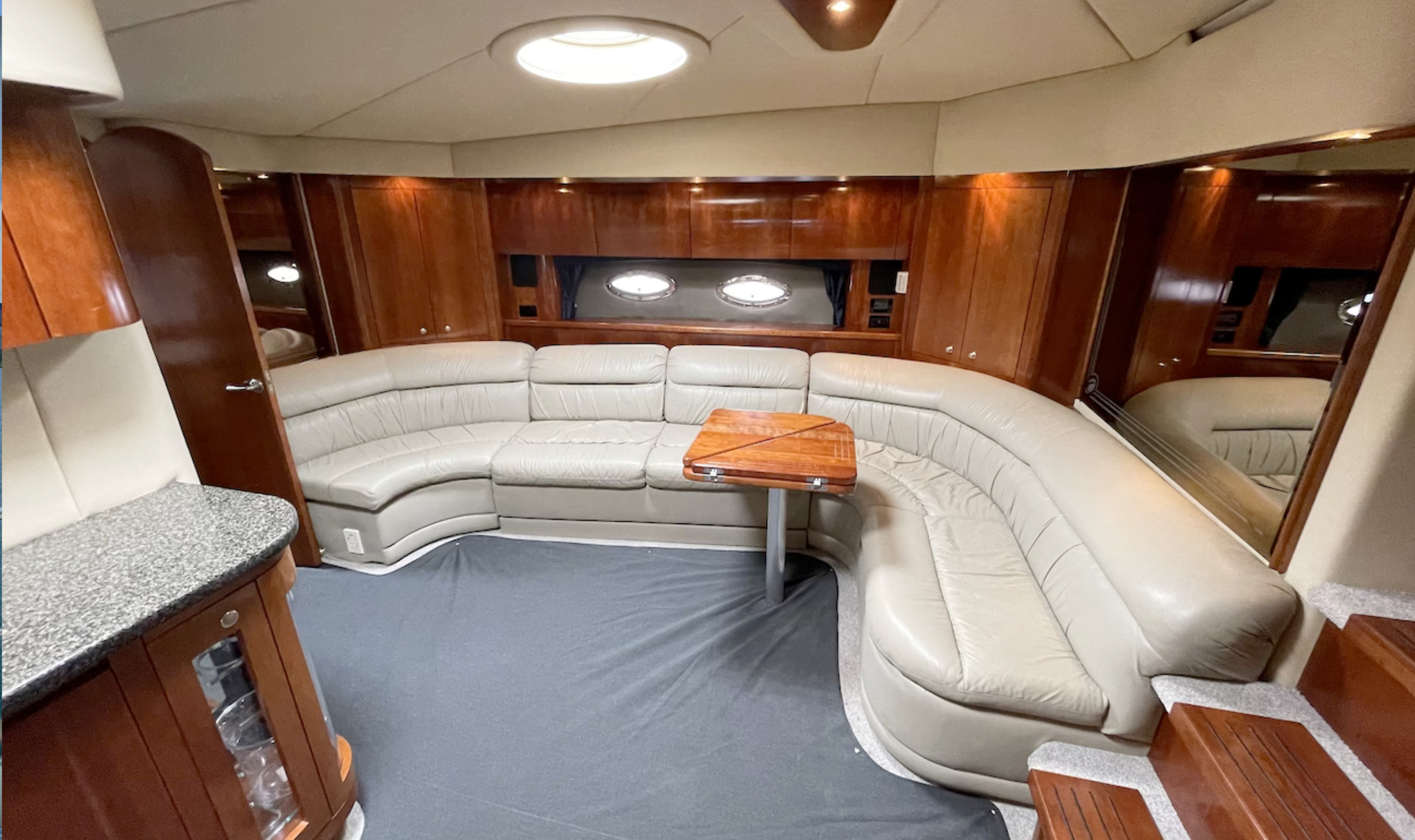 Cruiser Yacht B.O.R. available for charter via the Chicago Boat Company