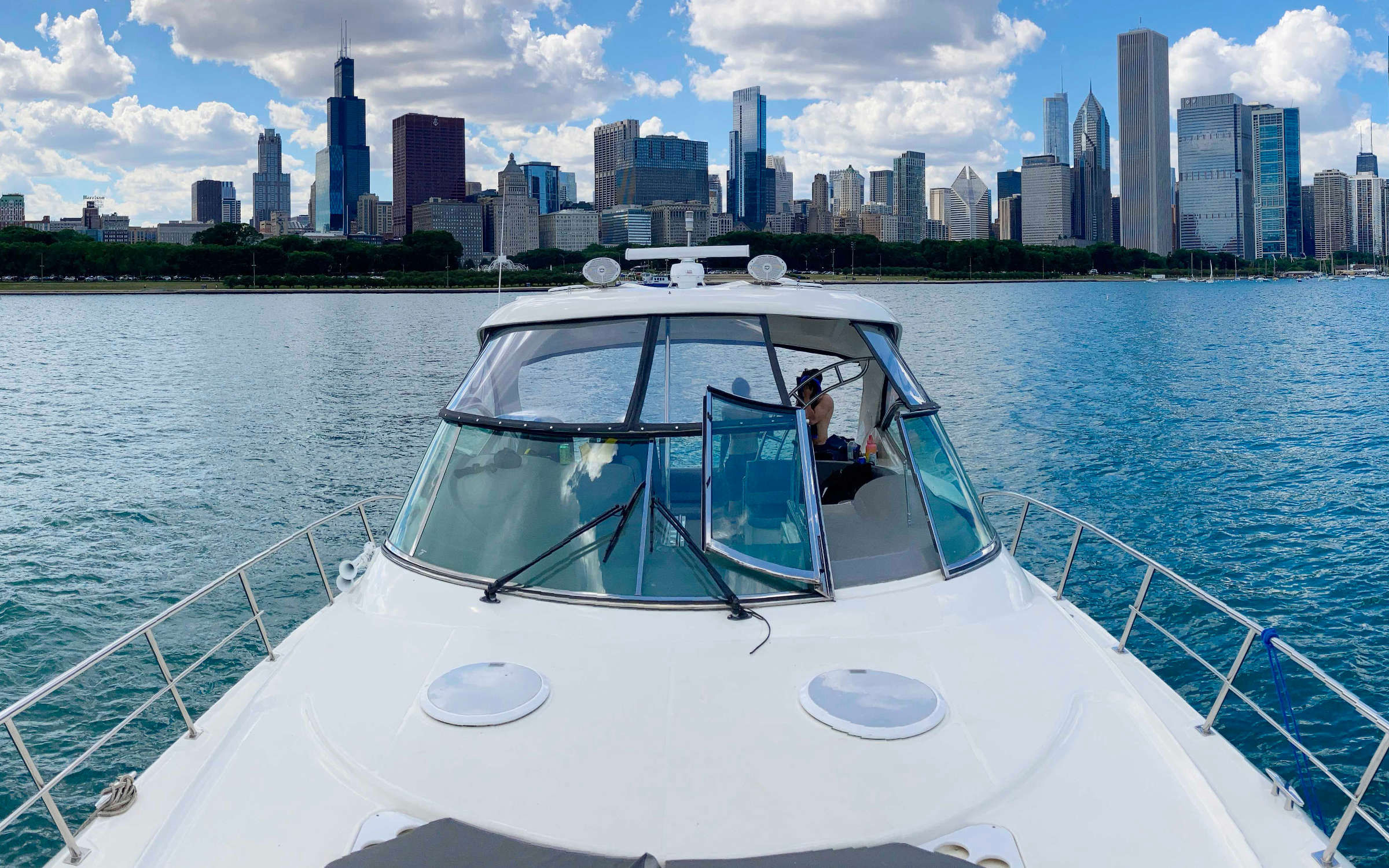 Cruiser Yacht B.O.R. available for charter via the Chicago Boat Company