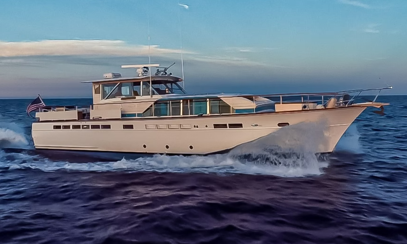 Chicago Yacht Charters - Classic Vintage Chris Craft Pathfinder